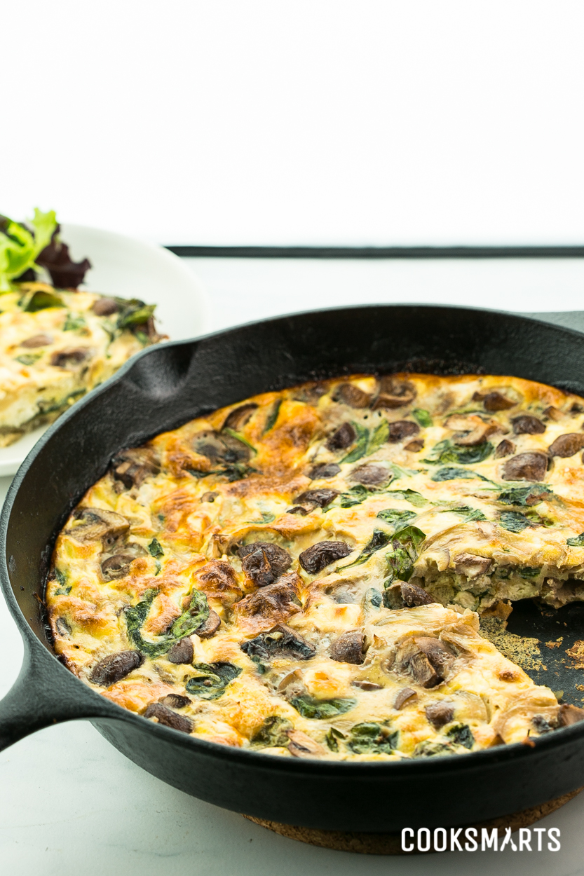 Weeknight Meals via @cooksmarts: Spinach, Mushroom, and Feta Frittata #recipe