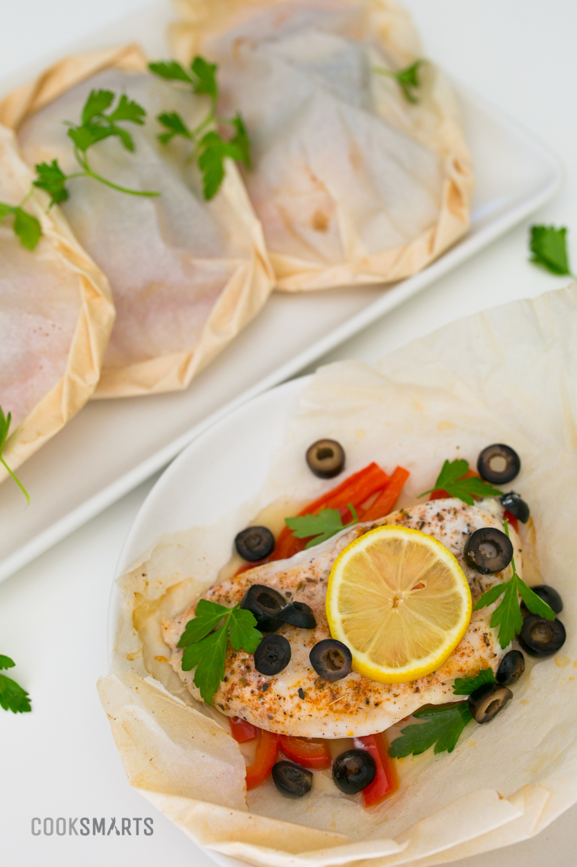 Weeknight Meals via @cooksmarts: Mediterranean Chicken Packets #recipe