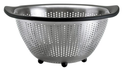 Oxo 5 Quart Colander from Amazon.com