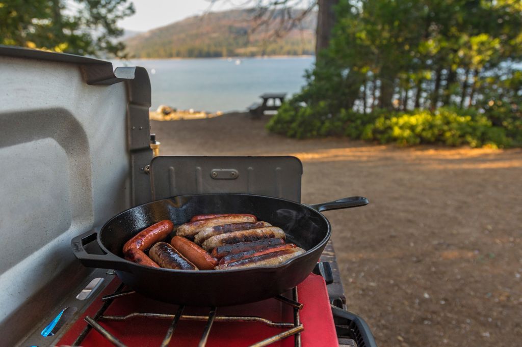 Camping with Cast Iron Pans Stovetop, Charcoal, or Campfire? Cook Smarts
